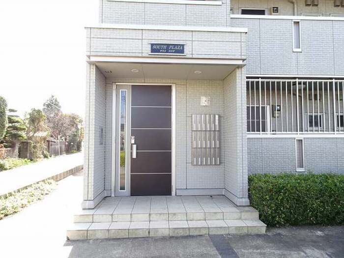 5/8 エントランス