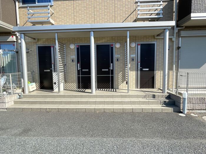 19/26 エントランス