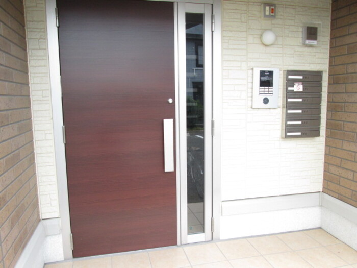 14/22 エントランス