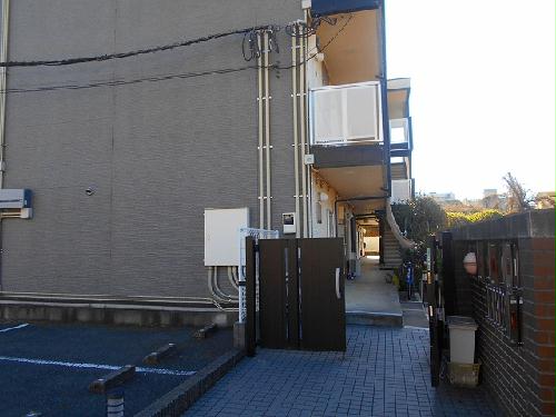 13/14 エントランス