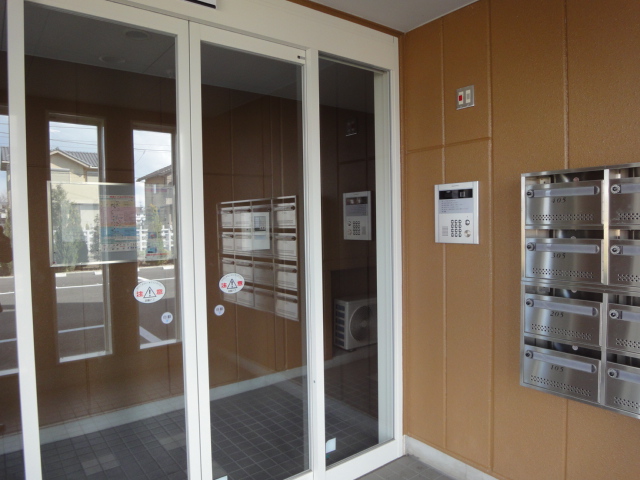 22/30 エントランス