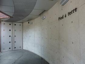 15/15 エントランス