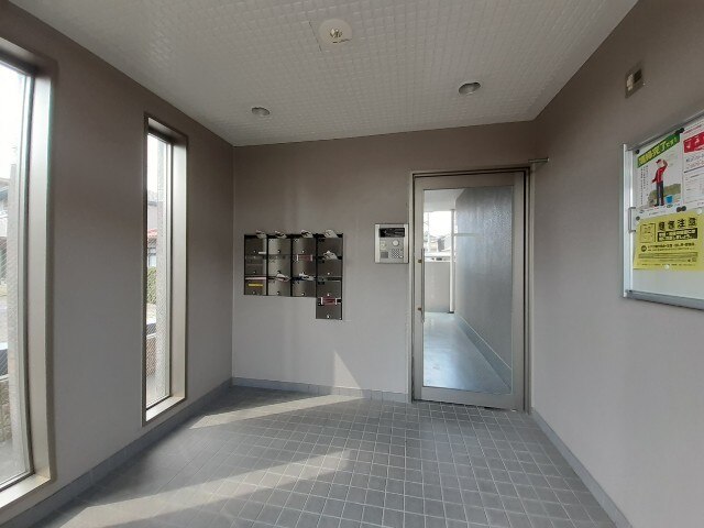 14/20 エントランス