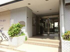 14/14 エントランス