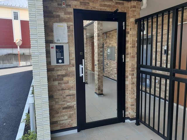 13/24 エントランス