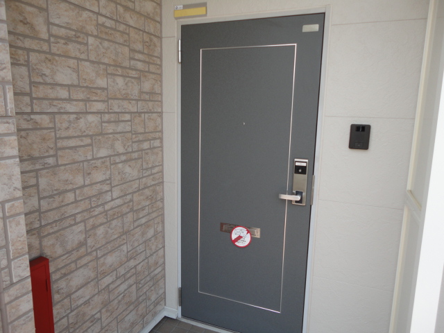 22/23 エントランス