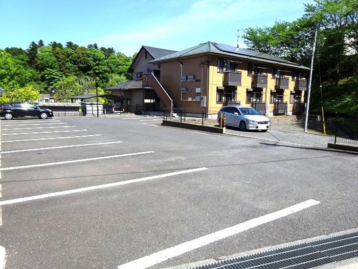 17/18 駐車場