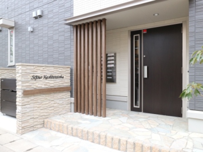 17/19 エントランス