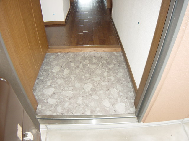 15/25 玄関
