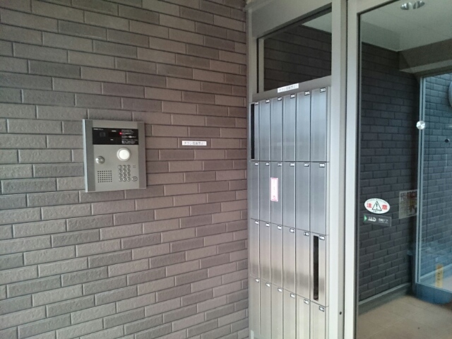 13/20 エントランス