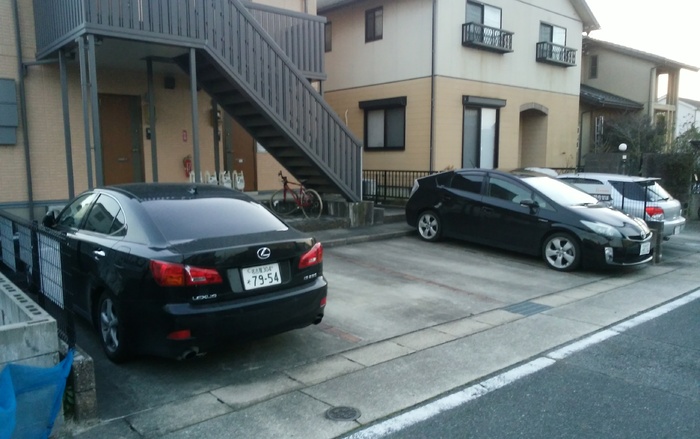14/14 駐車場