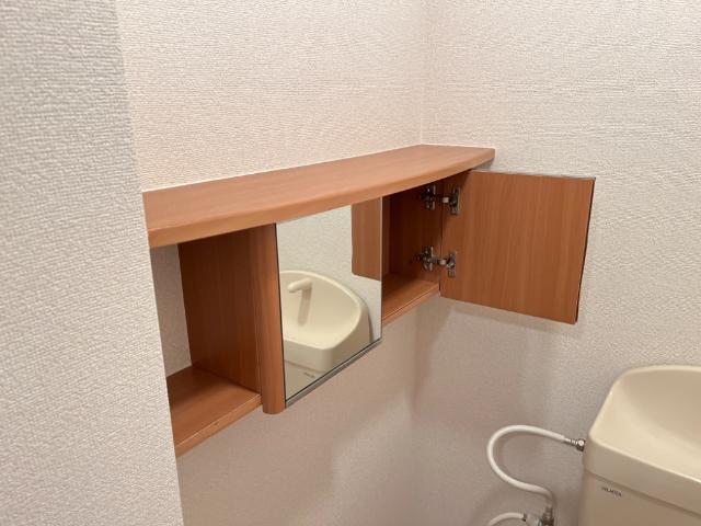 16/27 トイレ