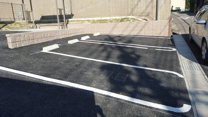 16/16 駐車場