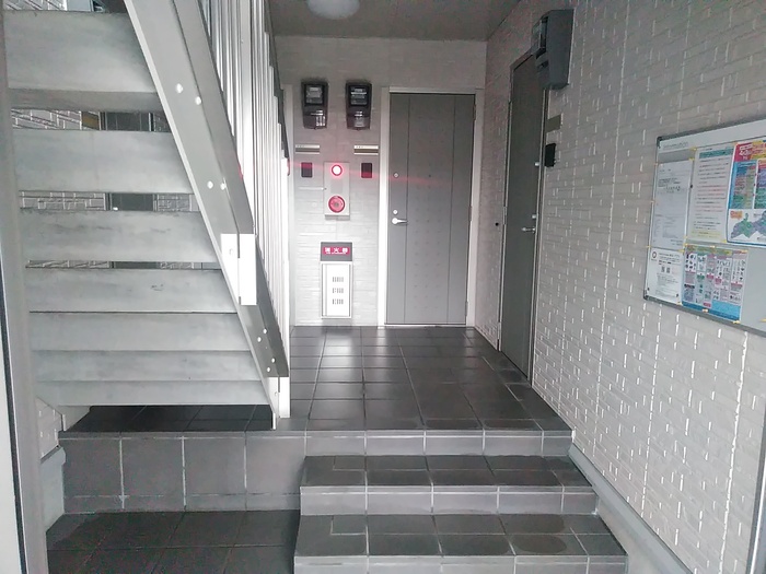 18/30 エントランス