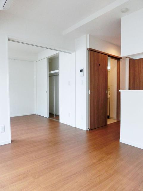 13/30 リビング/ダイニング