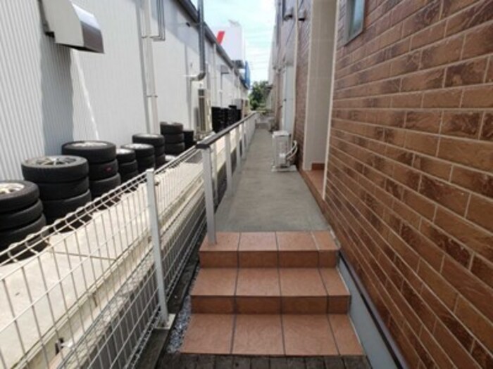 19/28 エントランス