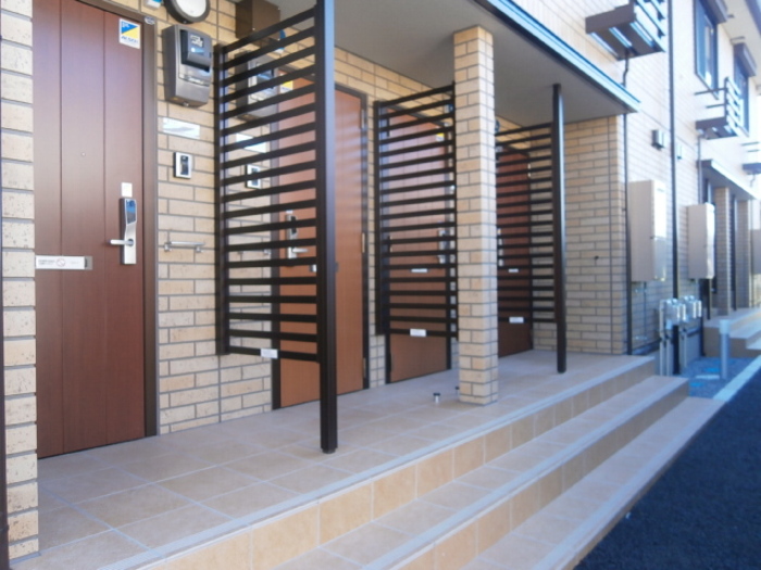 16/28 エントランス