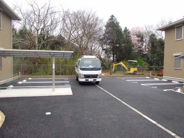 3/3 駐車場