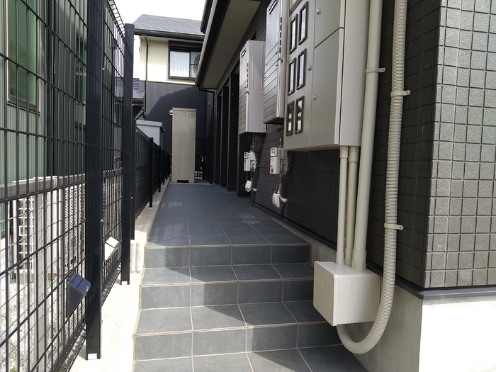 16/18 エントランス