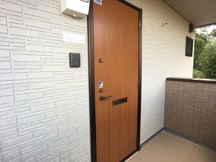 18/20 エントランス