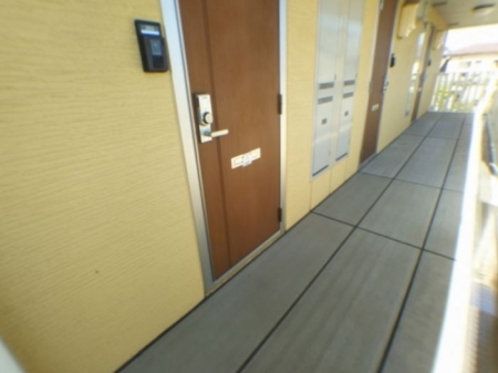 15/18 エントランス