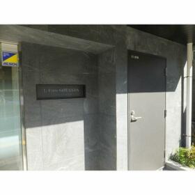 16/16 エントランス