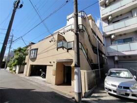 22/29 エントランス