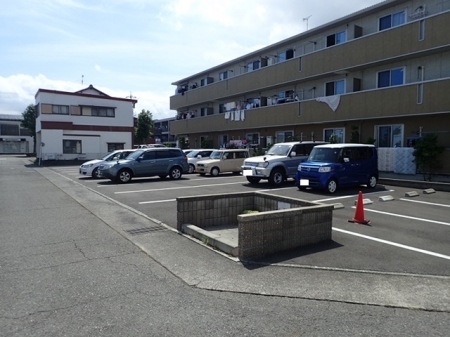 16/20 駐車場