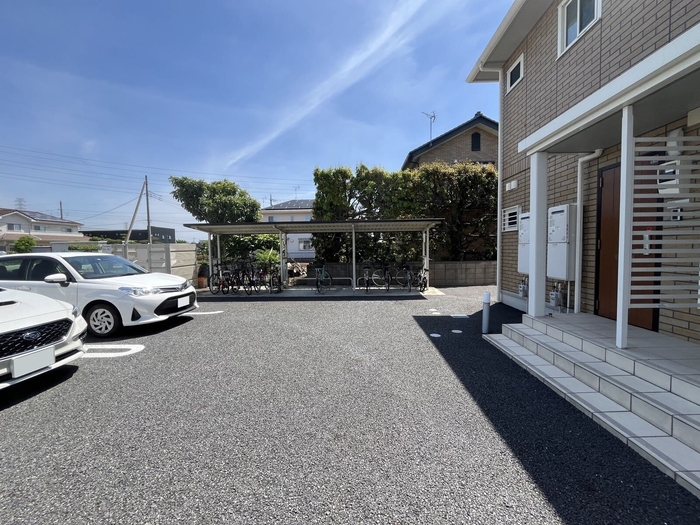 18/22 エントランス