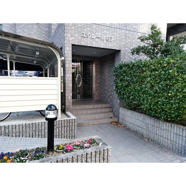 8/8 エントランス