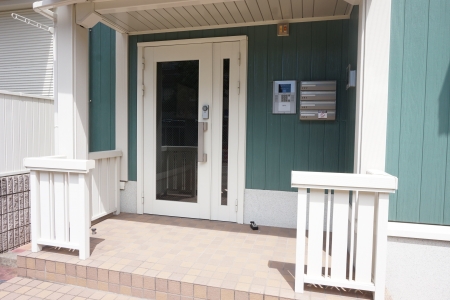 20/22 エントランス