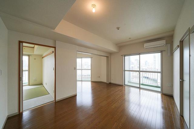 13/29 リビング/ダイニング