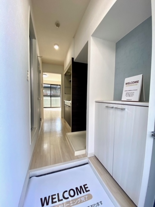 2/3 エントランス