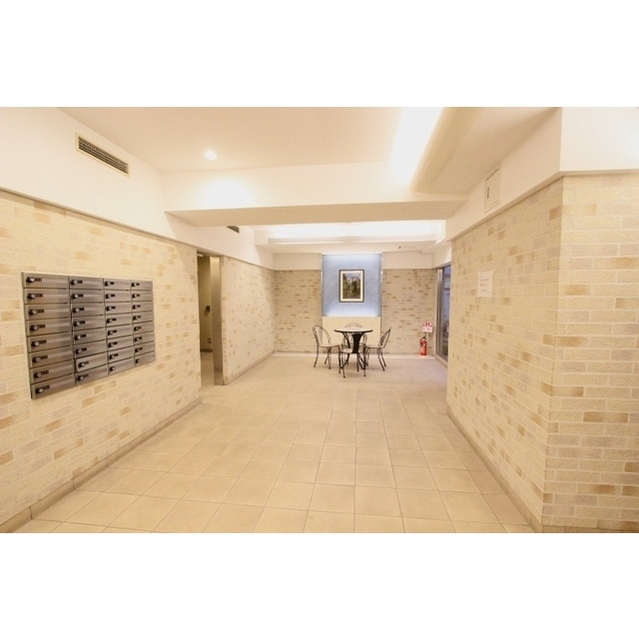 4/5 エントランス