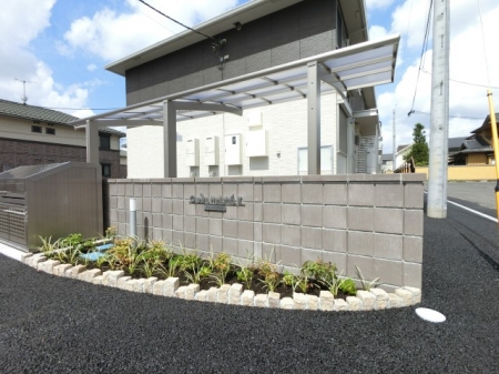 19/28 エントランス