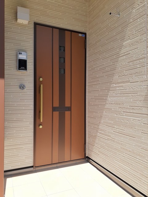 14/20 エントランス