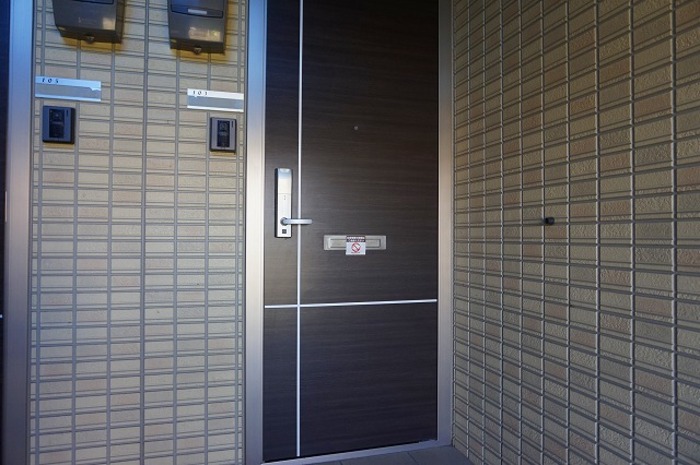 18/29 エントランス