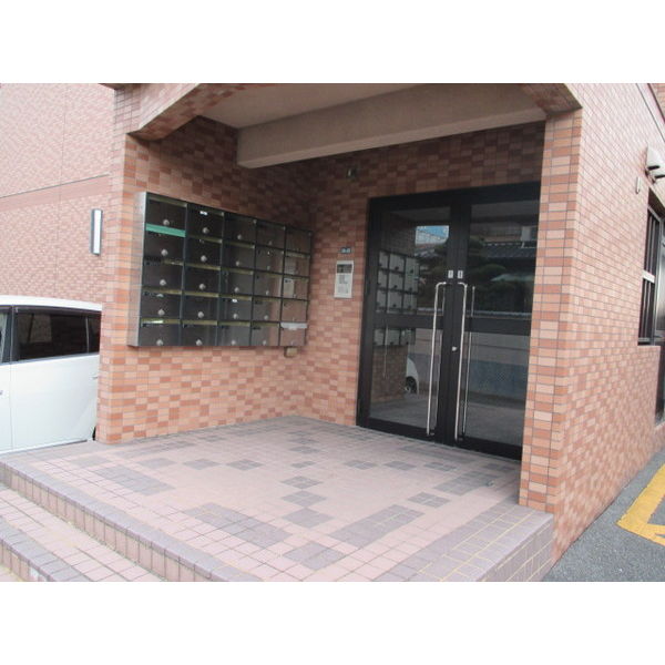 15/21 エントランス