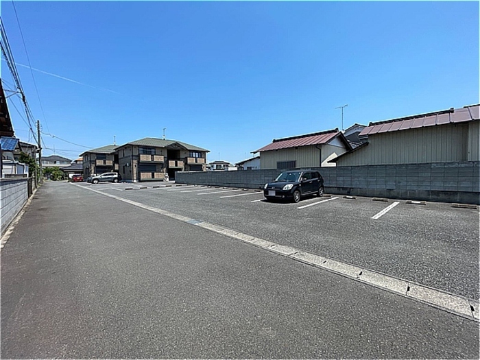 20/27 駐車場