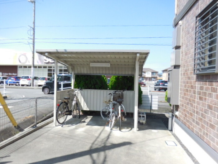 15/17 駐車場
