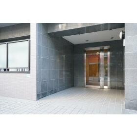 15/16 エントランス