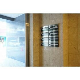 16/16 エントランス