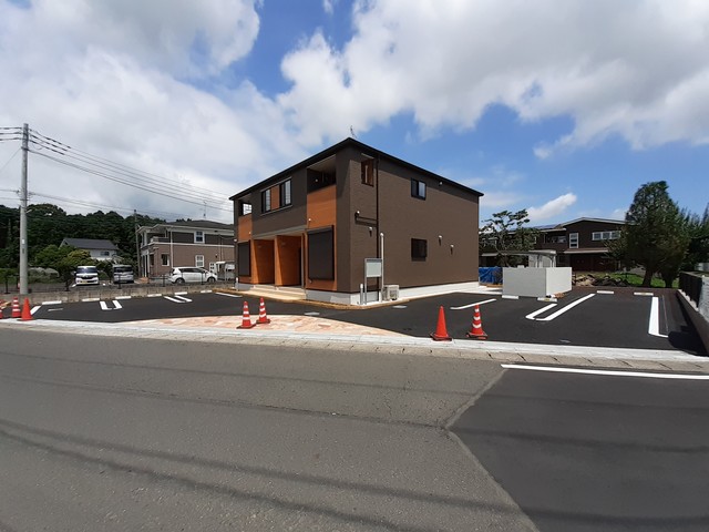 14/18 駐車場
