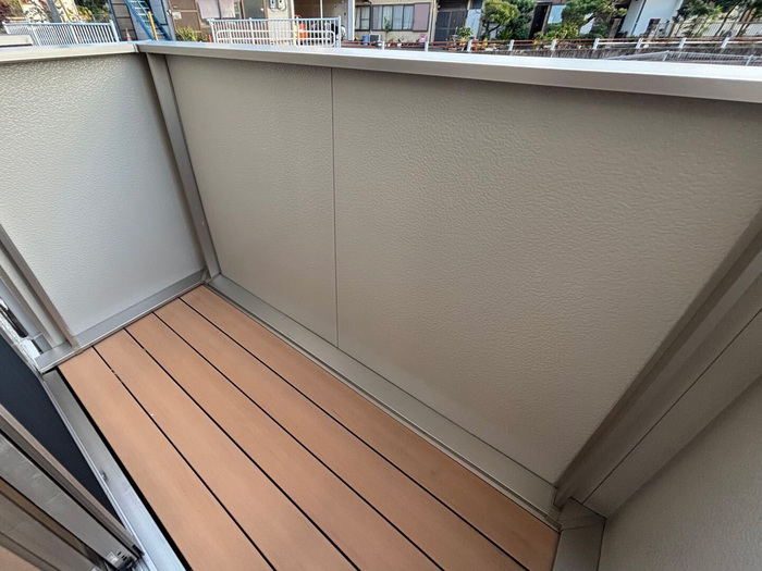 14/23 バルコニー