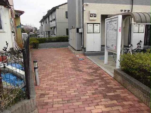 13/22 エントランス