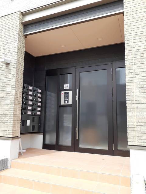 13/20 エントランス