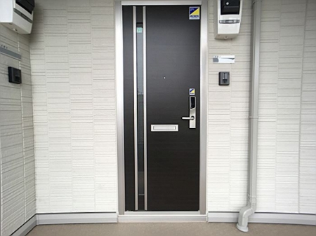 19/26 エントランス