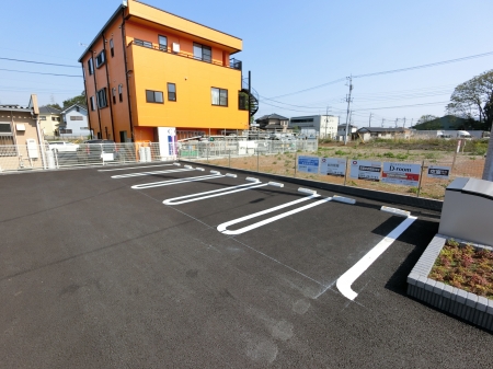 20/26 駐車場