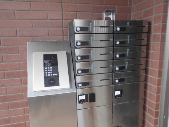 18/19 エントランス