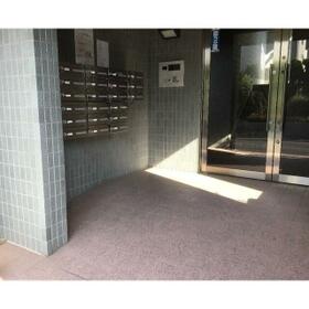 15/16 エントランス